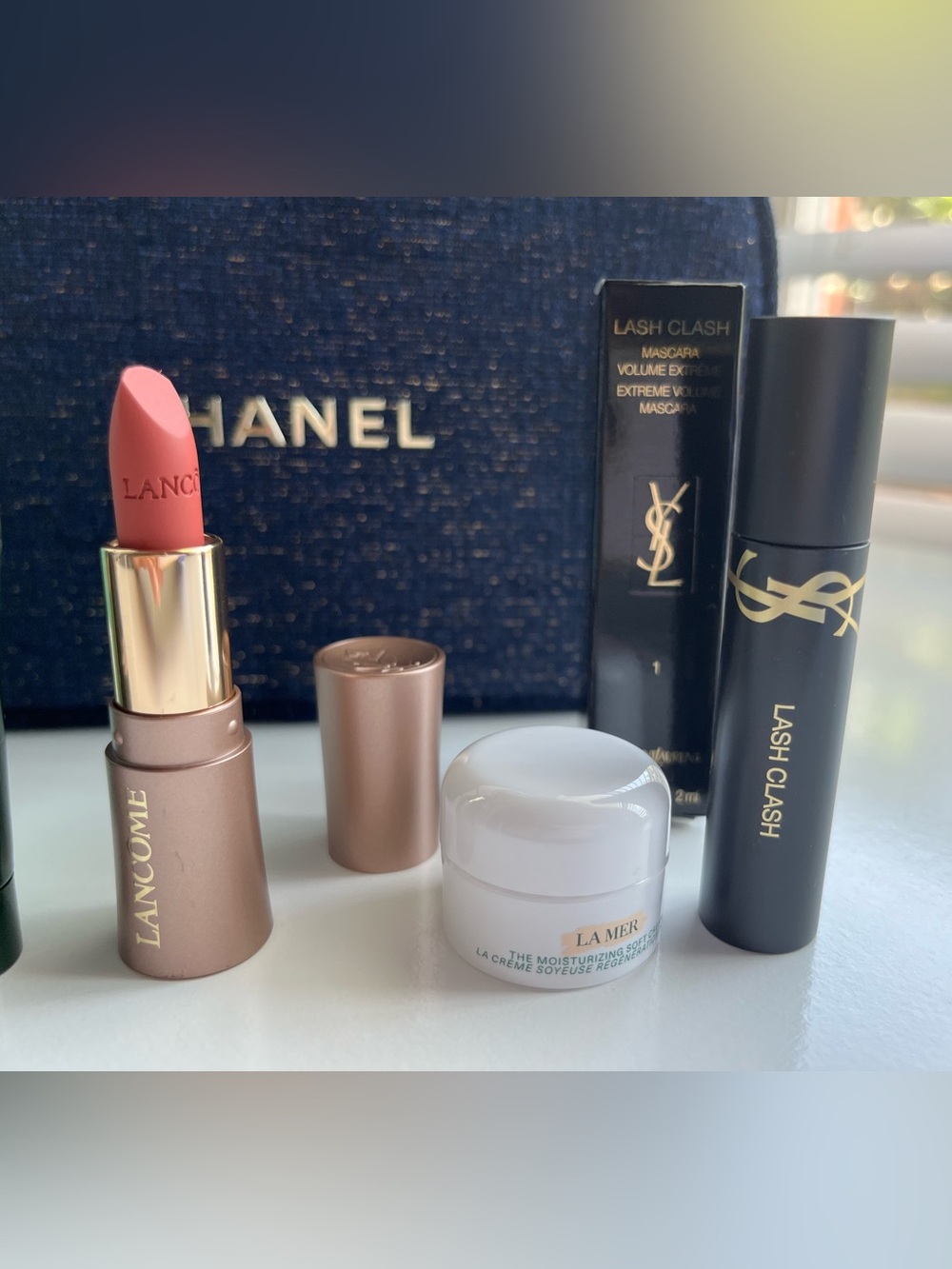 🔥 6 Piece Luxury Makeup/Skincare Bundle - Picture 3 of 12